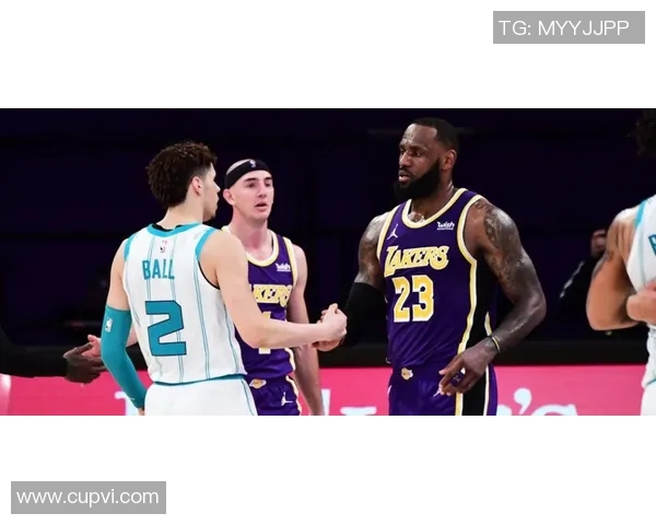 杜罗精彩破门助力瓦伦西亚逆转胜利展现球队强大斗志 杜罗精彩破门助力瓦伦西亚逆转胜利展现球队强大斗志